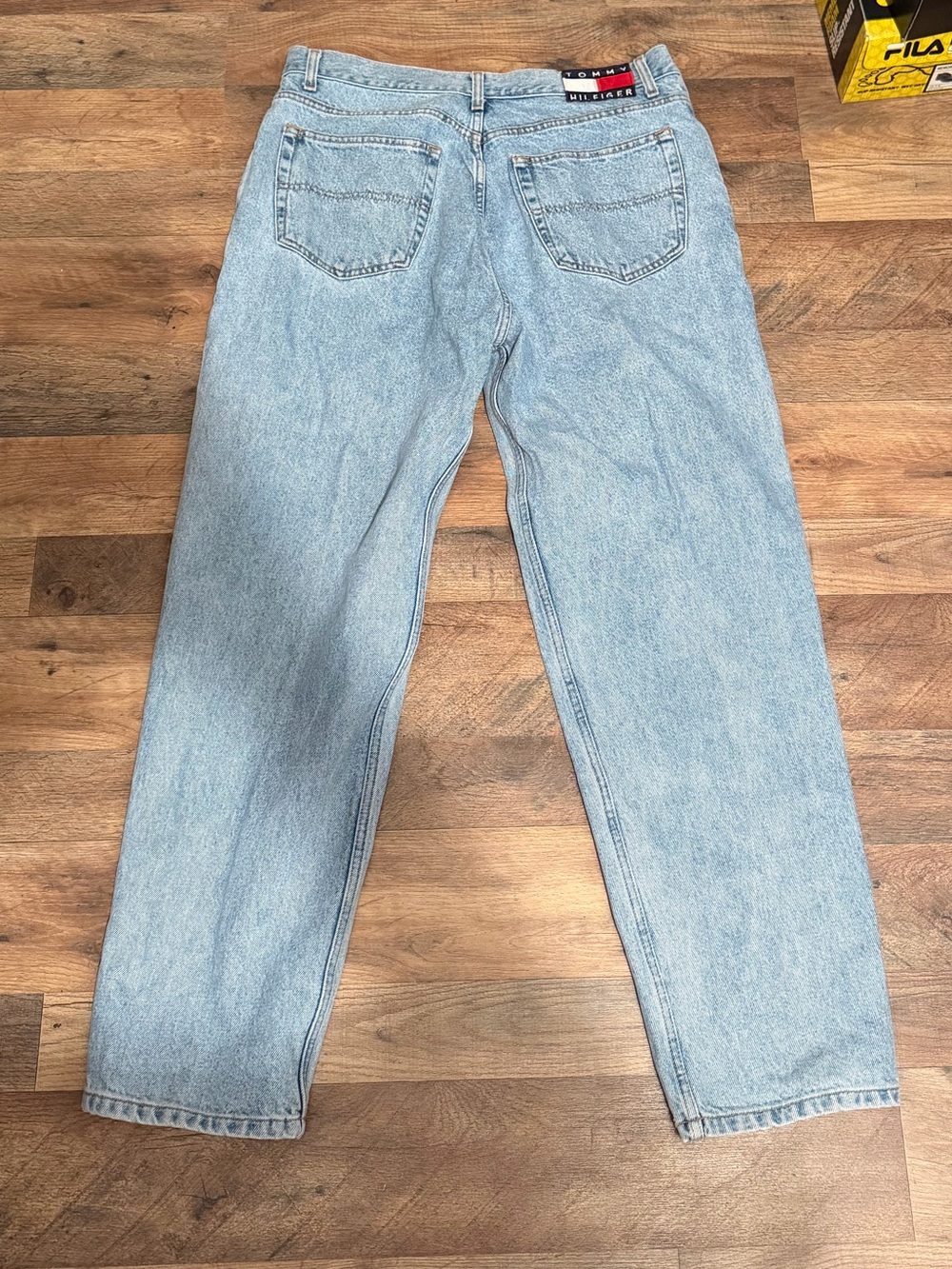 Vintage Tommy Hilfiger Jeans Men 36x30 Light Wash 100% Cotton Straight Leg Baggy